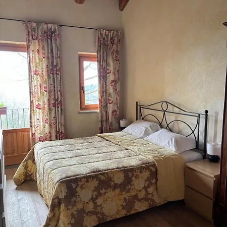 Ferienhaus La Ca' 'd Pera, Casale Immerso Nella Natura