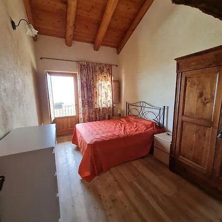 Ferienhaus La Ca' 'd Pera, Casale Immerso Nella Natura